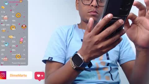 Snapshot of mike_black_22 chatting on 10-06-25, 02:25 Mike online show from 10-06-25, 02:25