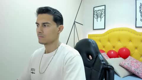 Snapshot of mike_conors chatting on 02-20-26, 01:57 Mike online show from 02-20-26, 01:57