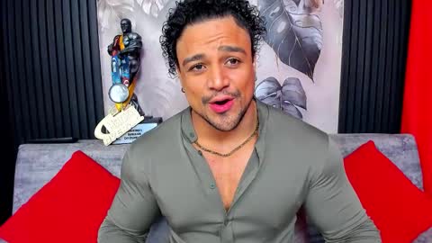   online show from 12-15-25, 03:44