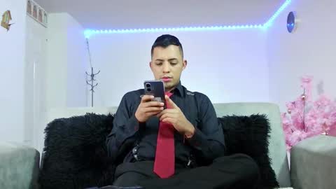 Snapshot of mike_fetiche chatting on 12-17-25, 11:38 mike_fetiche online show from 12-17-25, 11:38