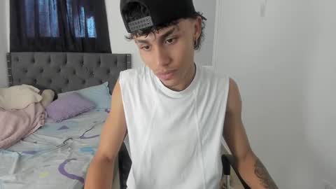 mike_master9 online show from 10-15-25, 05:13
