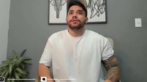 Snapshot of mike_montoya chatting on 01-07-25, 04:18 Mike Montoya online show from 01-07-25, 04:18