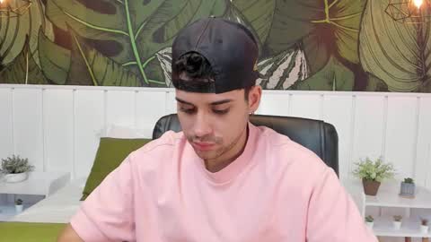 Snapshot of mike_montoya chatting on 11-13-25, 03:33 Mike Montoya online show from 11-13-25, 03:33