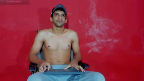 Snapshot of mike_shelby21 chatting on 06-12-26, 04:11 mike_shelby21 online show from 06-12-26, 04:11
