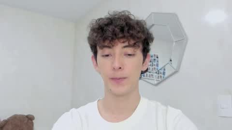 Snapshot of mikebelf4 chatting on 01-18-26, 07:28 Mikebelf4 online show from 01-18-26, 07:28