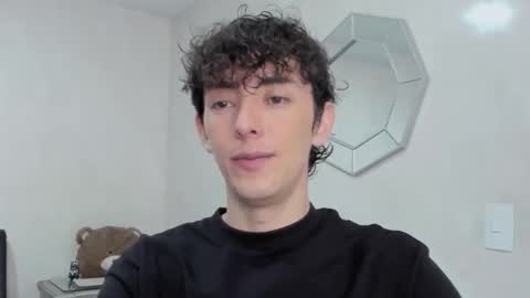 Snapshot of mikebelf4 chatting on 02-03-26, 01:37 Mikebelf4 online show from 02-03-26, 01:37