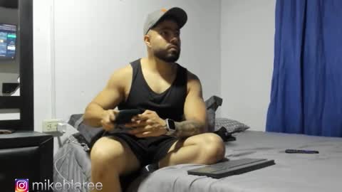 mikeblaree online show from 11-05-25, 03:28