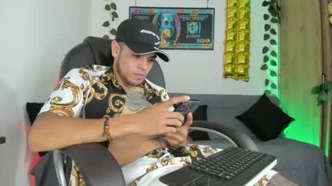 mikee_scooth online show from 12-16-24, 12:49