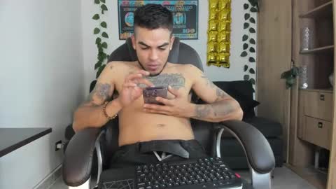 mikee_scooth online show from 12-29-24, 07:17