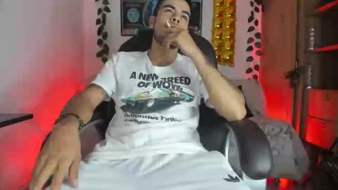 mikee_scooth online show from 01-08-25, 01:42