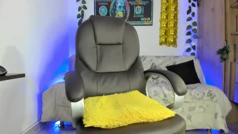 mikee_scooth online show from 01-20-25, 02:32