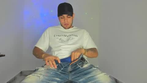 mikee_scooth online show from 03-01-26, 12:23