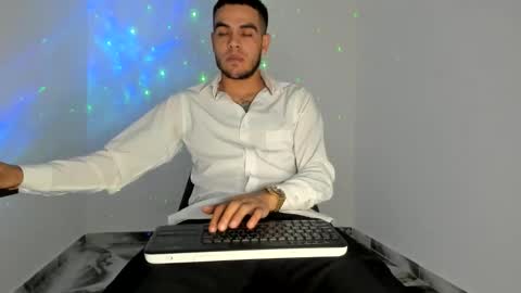 mikee_scooth online show from 04-10-26, 10:14