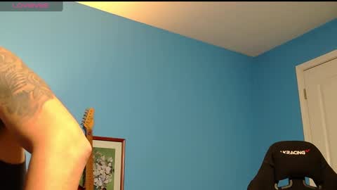 mikehawk1589 online show from 01-28-25, 06:38