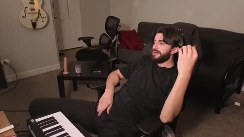 mikehawk1589 online show from 03-03-26, 08:31