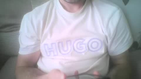 Snapshot of mikehockishuge9 chatting on 10-05-25, 12:58 mikehockishuge9 online show from 10-05-25, 12:58