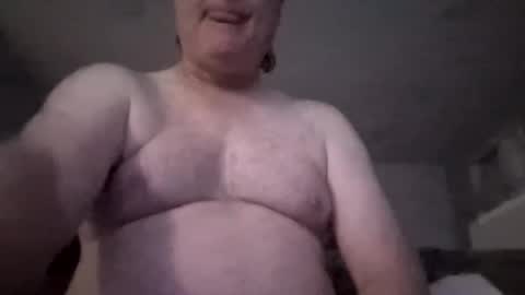 Snapshot of mikelikesicet chatting on 04-07-26, 04:24 Imagunnabust online show from 04-07-26, 04:24