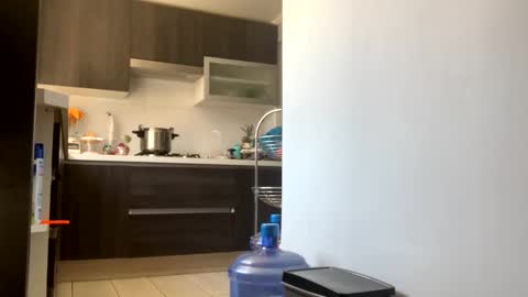 miker1239 online show from 12-30-24, 02:19