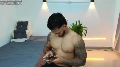Snapshot of mikethomson01 chatting on 06-06-26, 12:16 Mike online show from 06-06-26, 12:16