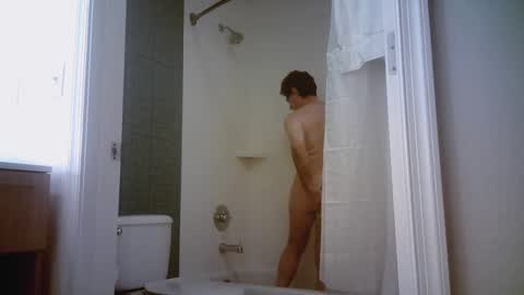 Snapshot of mikewulds chatting on 12-08-24, 01:36 Mike online show from 12-08-24, 01:36