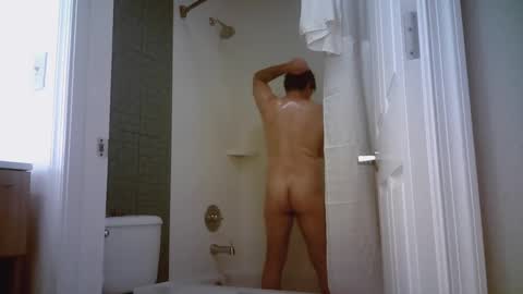 Snapshot of mikewulds chatting on 12-09-24, 02:28 Mike online show from 12-09-24, 02:28