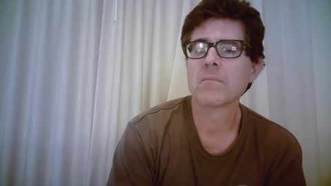 Snapshot of mikewulds chatting on 12-11-24, 02:19 Mike online show from 12-11-24, 02:19