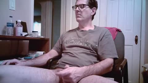 Snapshot of mikewulds chatting on 01-06-25, 02:03 Mike online show from 01-06-25, 02:03