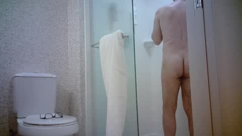 Snapshot of mikewulds chatting on 01-13-25, 12:56 Mike online show from 01-13-25, 12:56