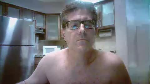 Snapshot of mikewulds chatting on 02-03-25, 02:03 Mike online show from 02-03-25, 02:03