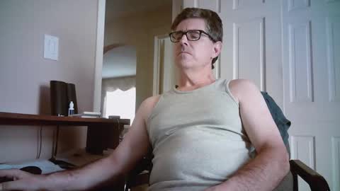 Snapshot of mikewulds chatting on 09-30-25, 05:51 Mike online show from 09-30-25, 05:51