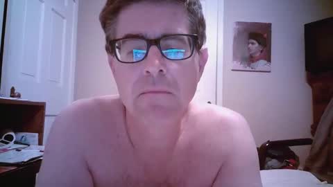 Snapshot of mikewulds chatting on 10-06-25, 02:53 Mike online show from 10-06-25, 02:53