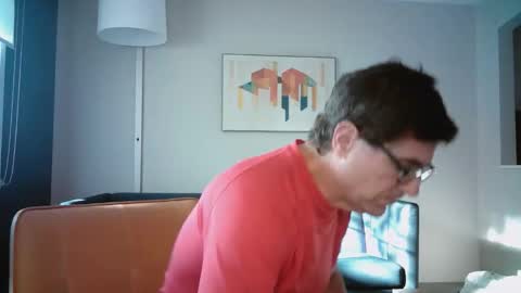 Snapshot of mikewulds chatting on 06-11-26, 01:49 Mike online show from 06-11-26, 01:49