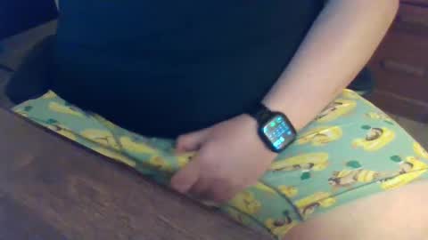 mikewx24 online show from 09-28-25, 02:06