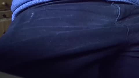 Snapshot of mikeybed chatting on 12-15-25, 09:57 mikeybed online show from 12-15-25, 09:57