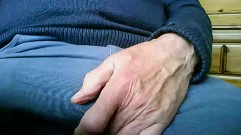 mikeybed online show from 04-15-26, 01:40