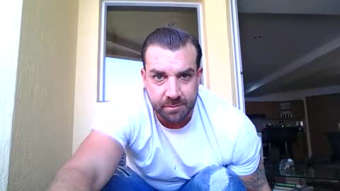 Snapshot of mikeydiesel55 chatting on 02-11-26, 05:51 mikeydiesel55 online show from 02-11-26, 05:51