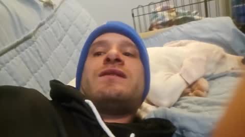 Snapshot of mikeylove92 chatting on 01-20-25, 04:32 Mikey b online show from 01-20-25, 04:32