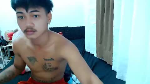 Snapshot of mikhayla_and_zeus_room chatting on 07-29-26, 05:05 Mikhayla and Zeus online show from 07-29-26, 05:05