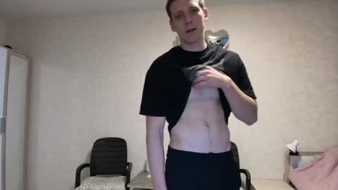 Snapshot of mikimaus0101 chatting on 07-09-26, 02:54 Michael online show from 07-09-26, 02:54