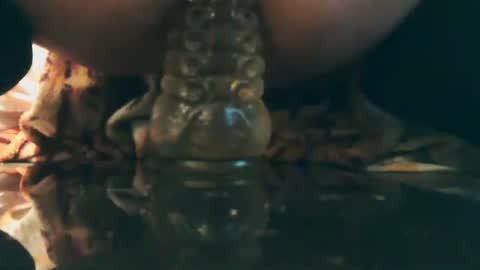 Snapshot of mikkkiz chatting on 10-05-25, 02:15 Bescior online show from 10-05-25, 02:15