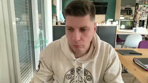 miklp8463 online show from 02-05-26, 08:08