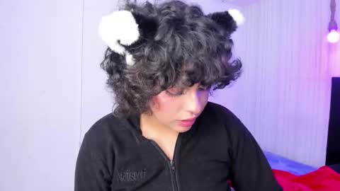   miku katsuragi  online show from 12-23-25, 02:31