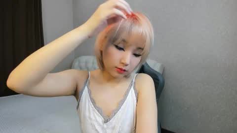 Snapshot of mil_waves chatting on 11-26-25, 12:50 mil_waves online show from 11-26-25, 12:50