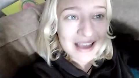 Mila 420 online show from 09-17-25, 11:28