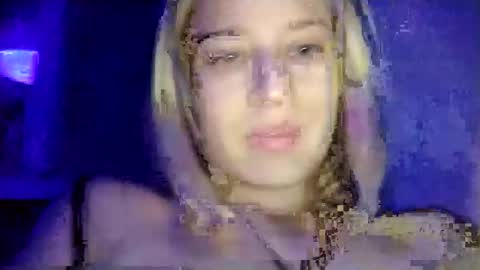 Mila 420 online show from 10-15-25, 06:30