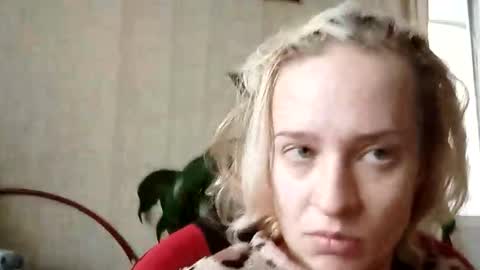 Mila 420 online show from 10-31-25, 07:09