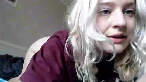 Snapshot of mila_420 chatting on 05-26-26, 07:15 Mila 420 online show from 05-26-26, 07:15