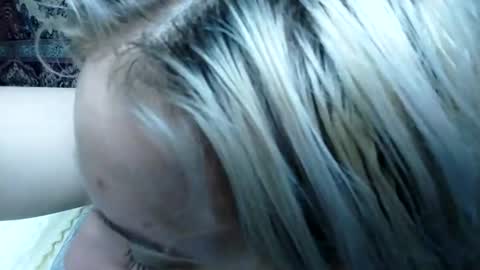Snapshot of mila_420 chatting on 06-14-26, 05:42 Mila 420 online show from 06-14-26, 05:42