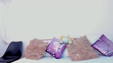 Snapshot of mila_adamss chatting on 03-04-26, 11:27 mila_adamss online show from 03-04-26, 11:27