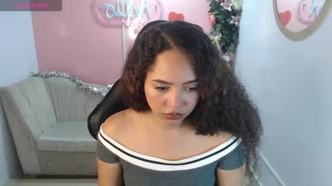 Snapshot of mila_broux_ch_ chatting on 12-21-24, 04:36 MILA online show from 12-21-24, 04:36